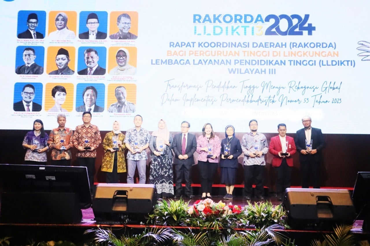 Universitas BSI (Bina Sarana Informatika) meraih sejumlah penghargaan pada Rakorda perguruan tinggi di lingkungan LLDikti Wilayah III 2024.