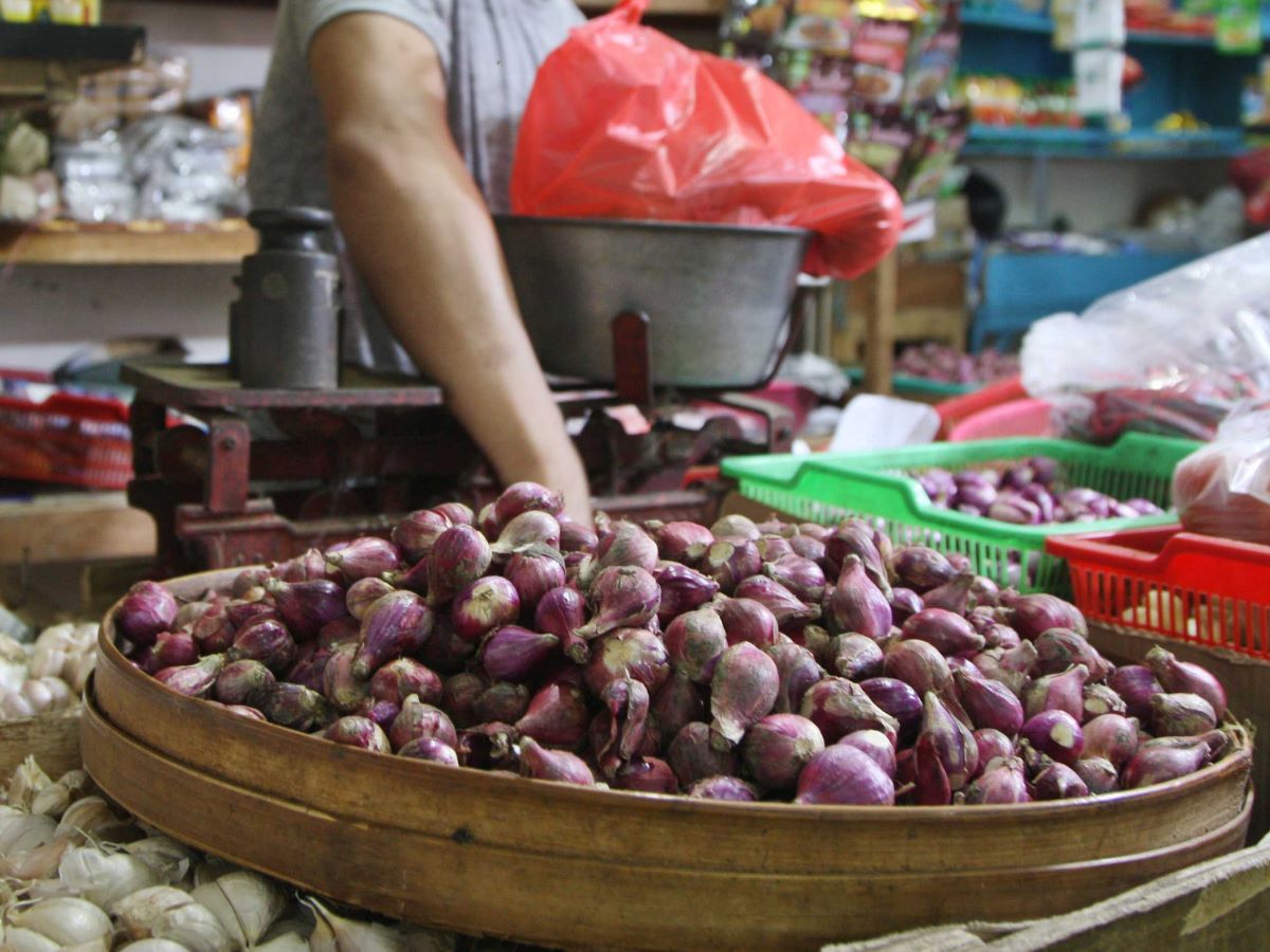 Jelang Ramadan Harga Bawang Merah Merangkak Naik