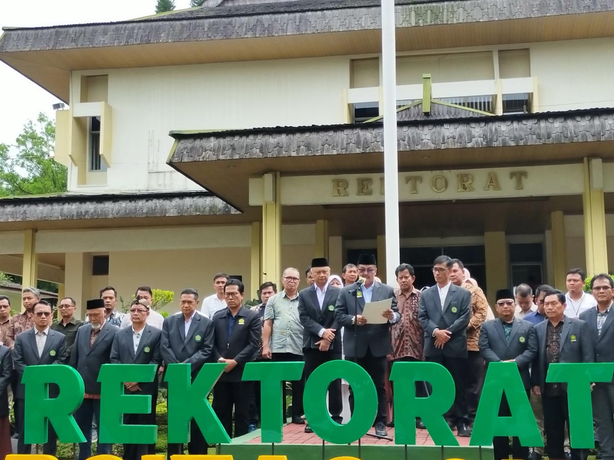 Disaat senat Universitas Siliwangi Tasikmalaya menggelar deklarasi damai jelang Pemilu 2024, BEM mendukung senat untuk bersikap kritis.