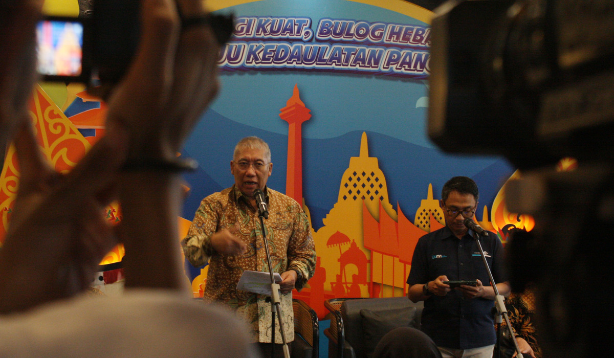 Dirut Bulog Janjikan Minggu Depan Stok Beras Kembali Normal