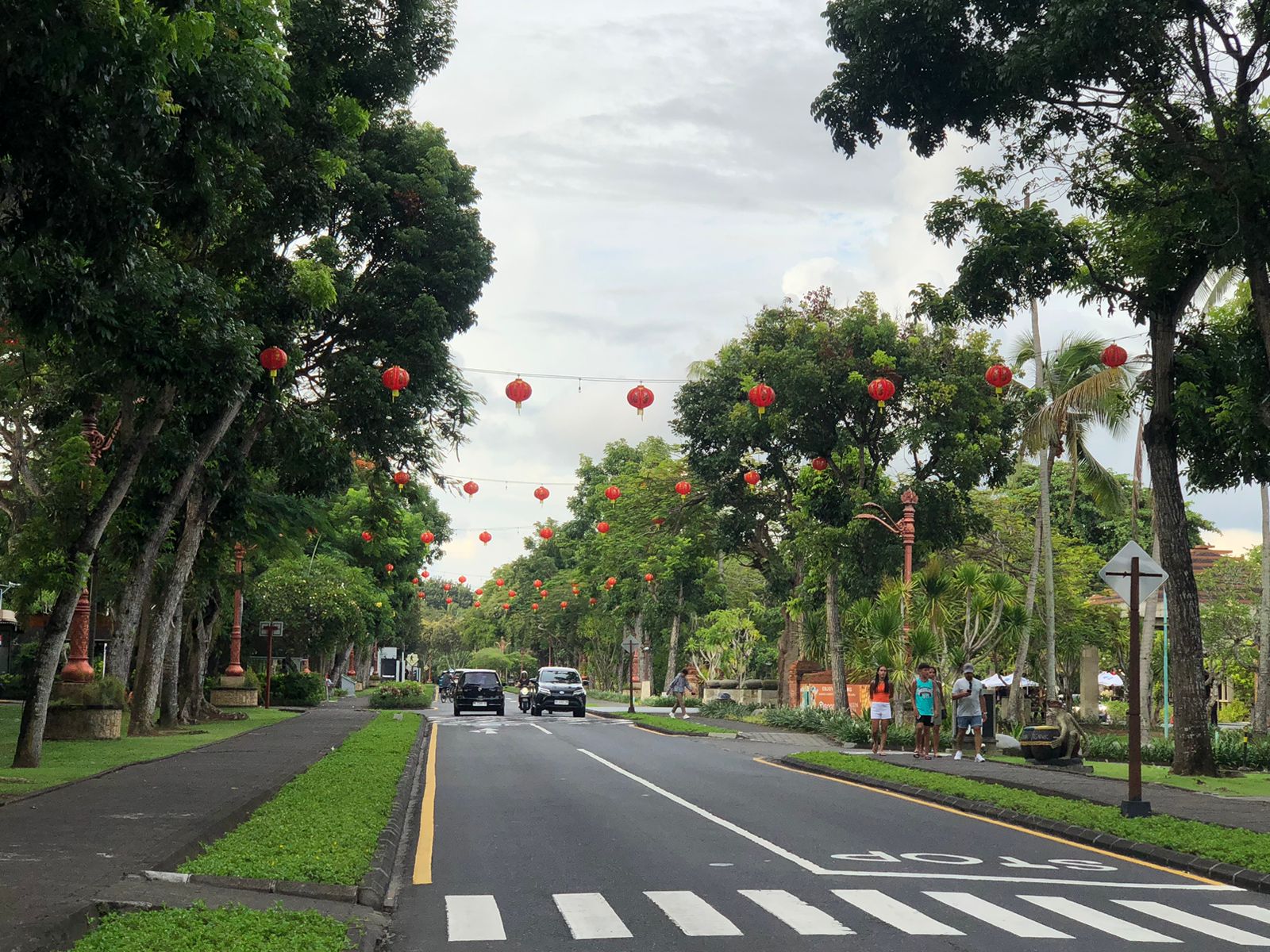 Kawasan The Nusa Dua, Bali, menyambut kedatangan para wisatawan yang ingin mengisi liburan Valentine Day dan Tahun Baru Imlek. 