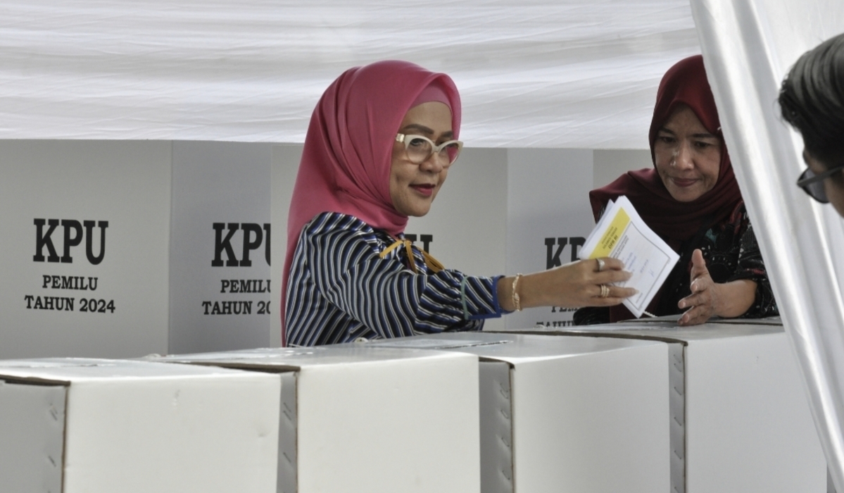 KETUA Dewan Pimpinan Wilayah (DPW) Partai NasDem Sulawesi Tengah (Sulteng), Hj Nilam Sari Lawira