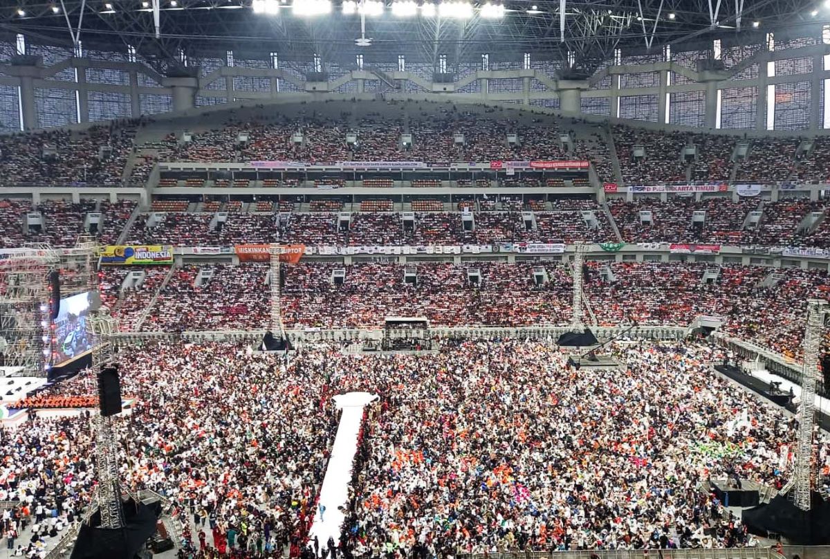 Masyarakat memadati kampanye akbar Anies-Muhaimin di JIS.