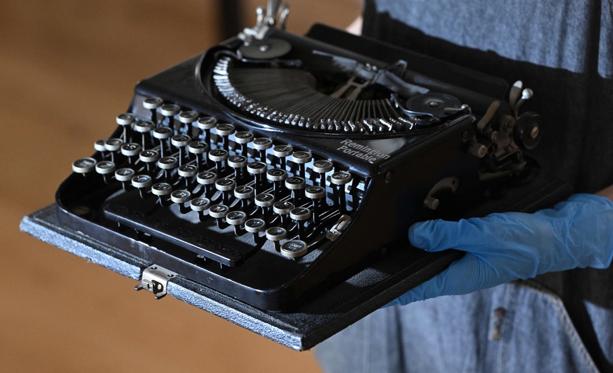 Pameran baru mengenai fiksi kejahatan mengungkapkan mesin ketik dan naskah terakhir Hercule Poirot karya Agatha Christie