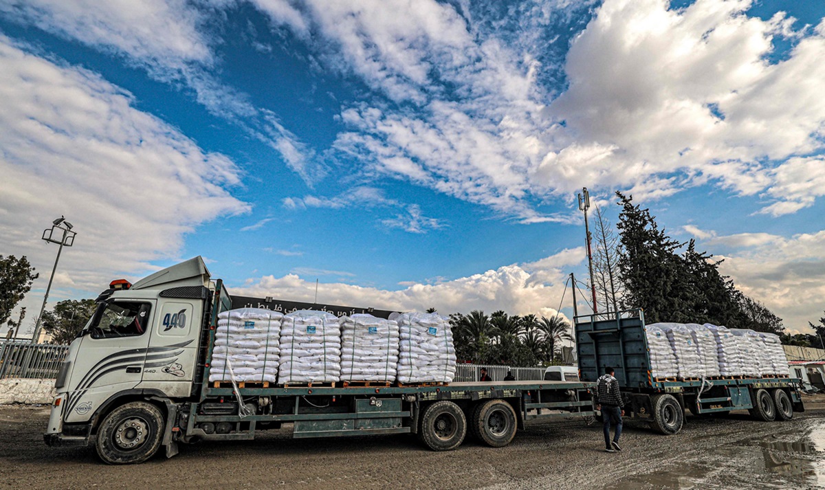 WFP tidak bisa menembus penghadangan dan penyerangan terhadap konvoi logistik oleh tentara Israel.