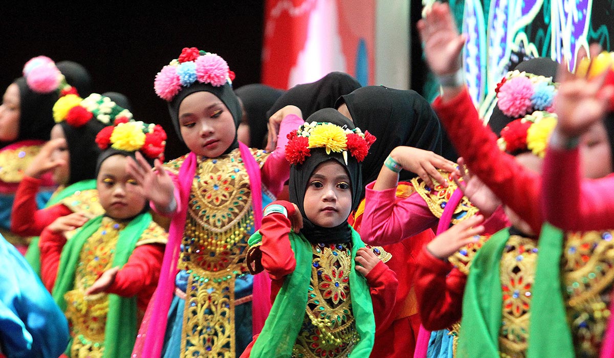 Murid-murid PAUD menunjukkan kreativitas dan kebolehannya dalam Puncak Gebyar Pendidikan Agama Islam (PAI) TK dan PAUD.