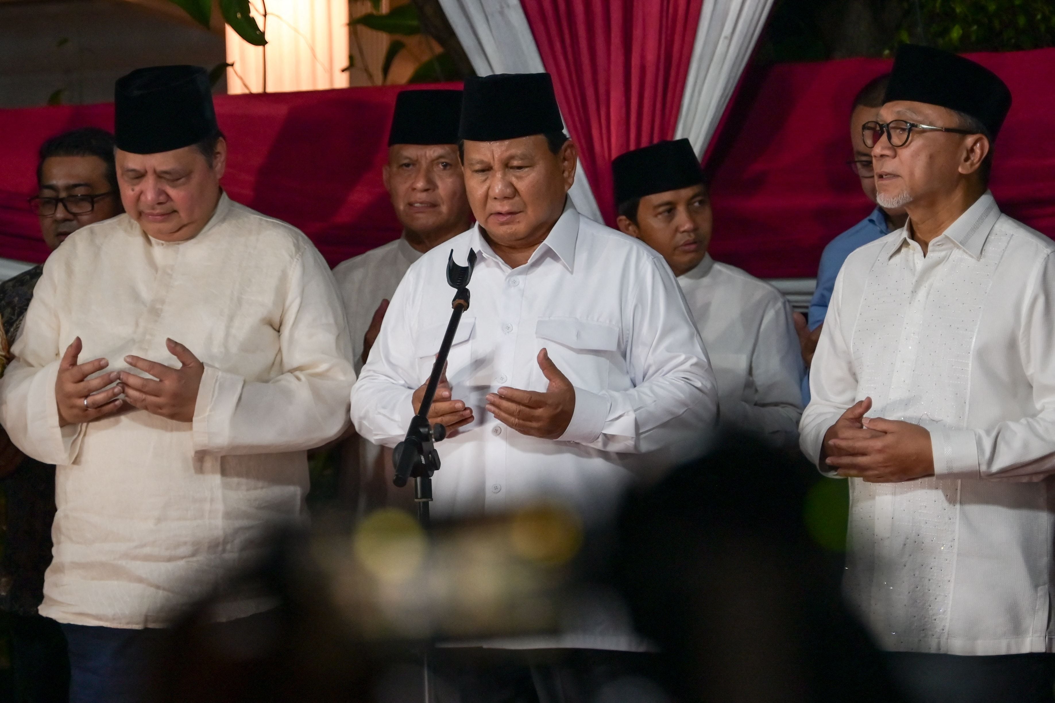 Presiden Indonesia terpilih Prabowo Subianto bersama ketua umum parpol pendukung