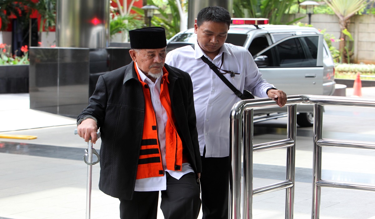 Tersangka kasus dugaan suap Gubernur nonaktif Maluku Utara Abdul Gani Kasuba