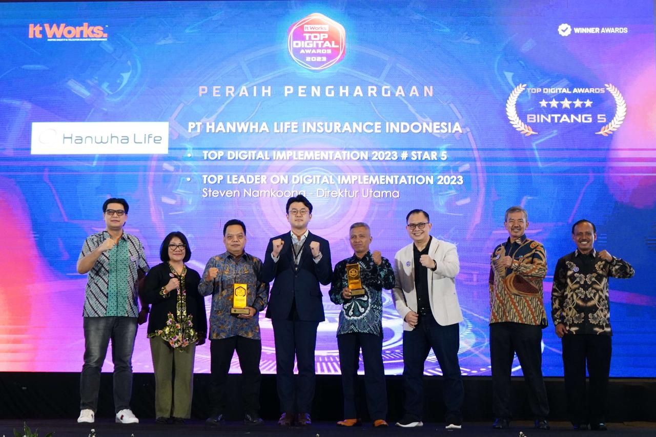 Hanwha Life menerima penghargaan TOP Digital Awards.