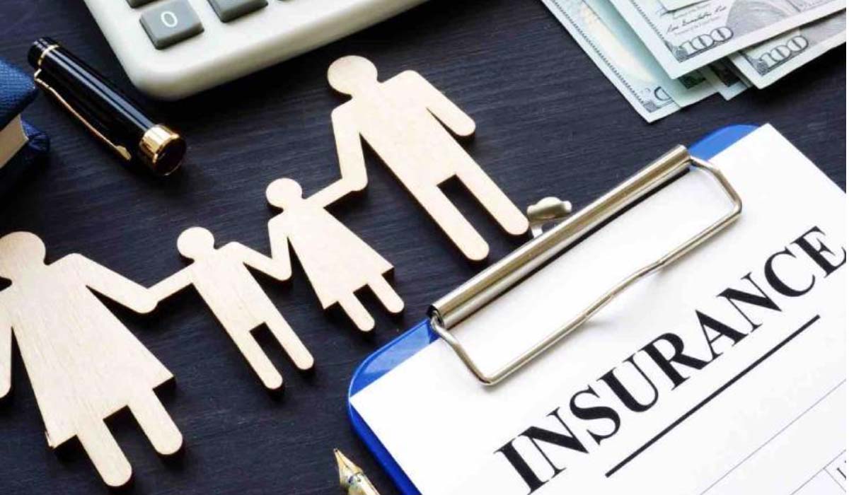 AURORA Plus adalah produk asuransi dwiguna yang ditawarkan oleh PT Bank Rakyat Indonesia (Persero) Tbk bekerja sama dengan PT BRI Life. 