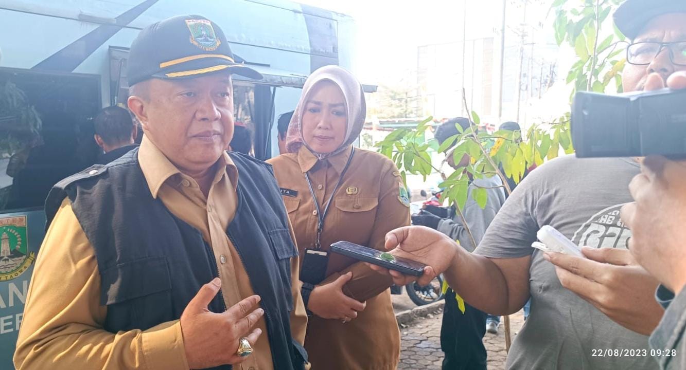 Plt Kepala Bapenda Banten Deni Hermawan