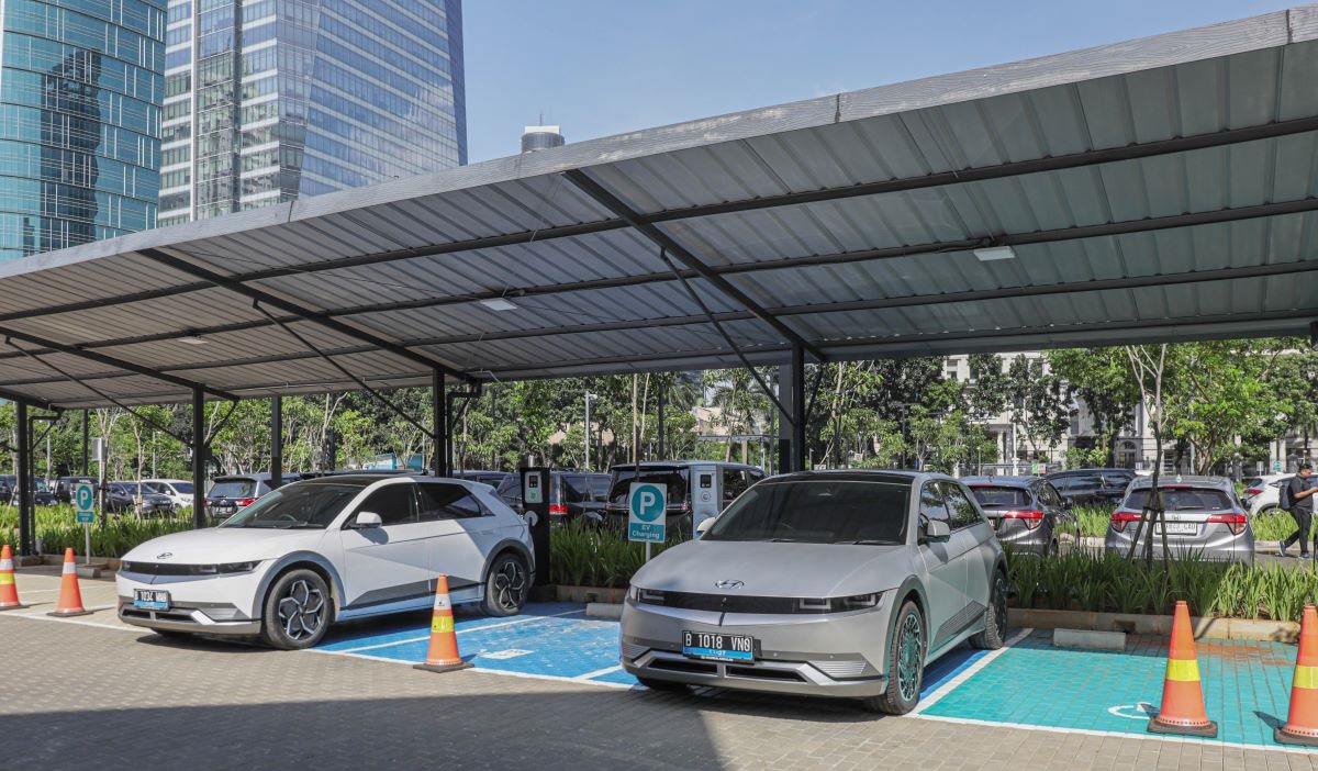 Ini Target Produksi Mobil dan Bus Listrik di 2030