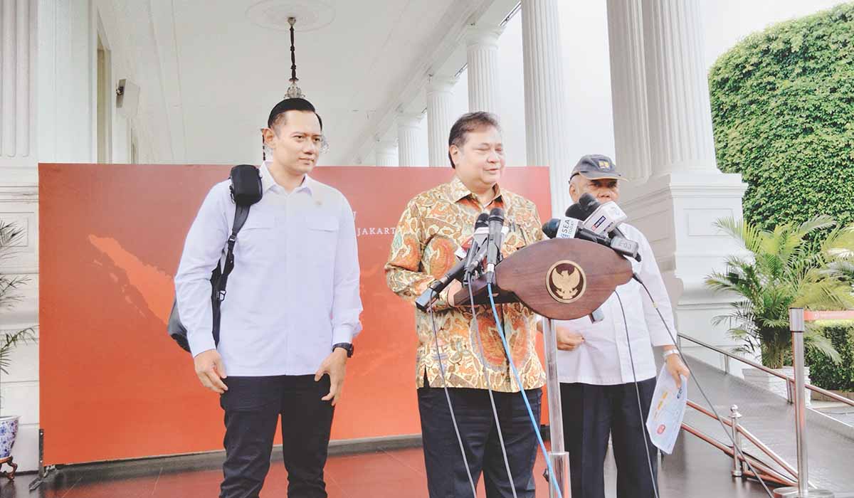 Menteri Koordinator Bidang Perekonomian Airlangga Hartarto memberikan keterangan soal 14 PSN yang akan digarap pada 2024.