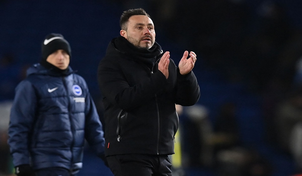 Pelatih Brighton and Hove Albion Roberto De Zerbi