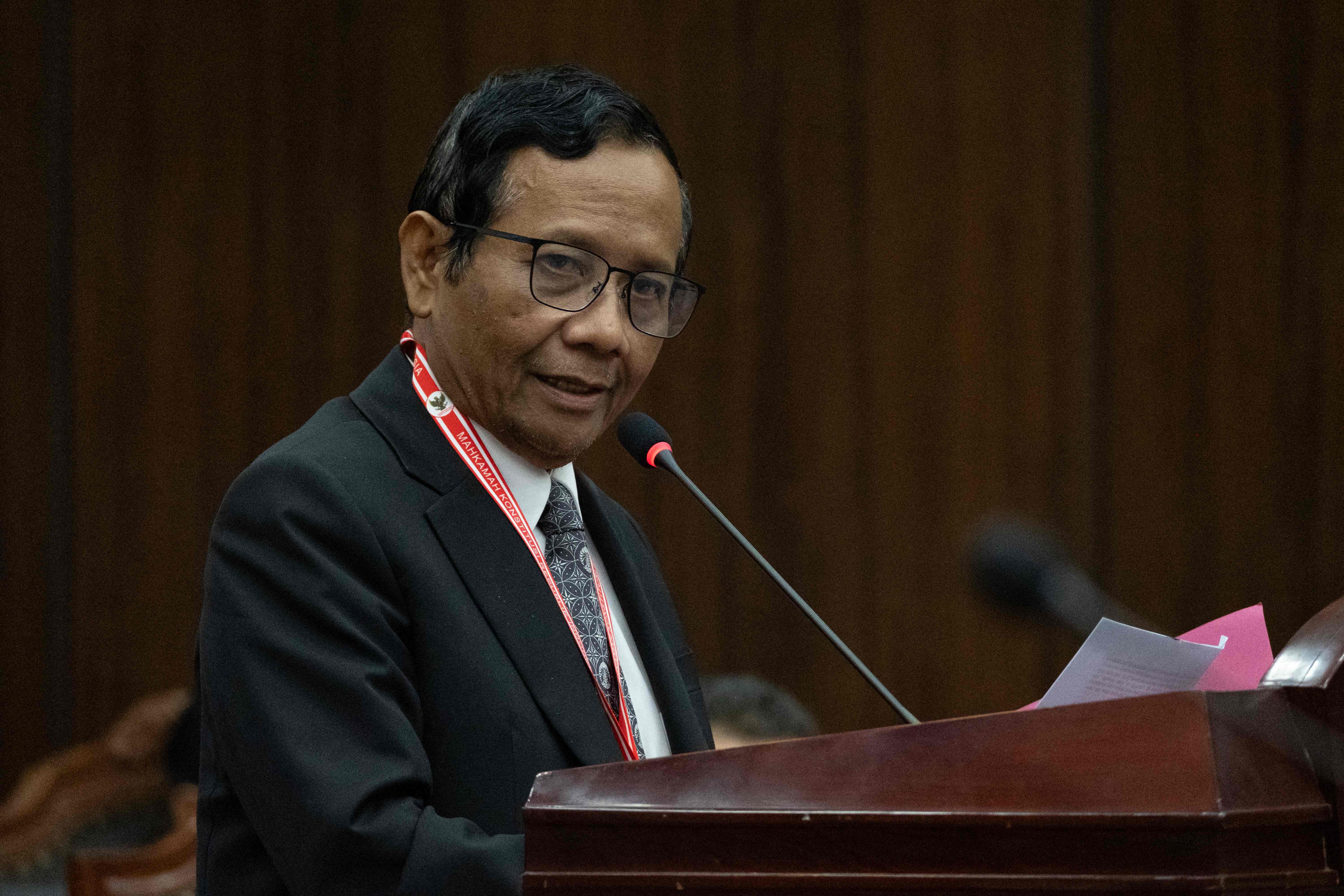 Calon wakil presiden nomor urut 3 Mahfud MD