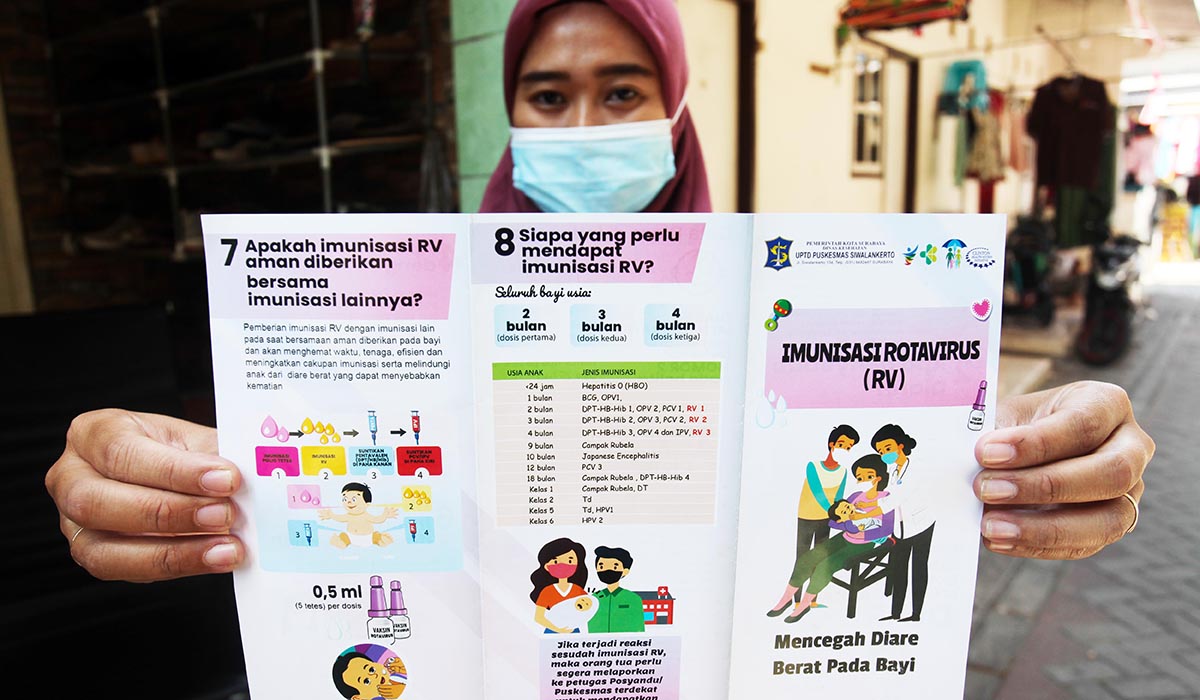 Kementerian Kesehatan melakukan pemberian imunisasi untuk mencegah diare berat pada bayi.