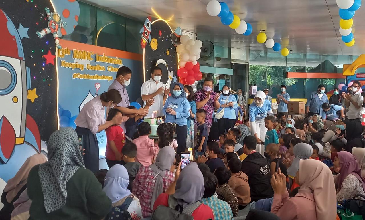 Yayasan RMHC memperingati Hari Ulang Tahun ke-13 di RSCM.
