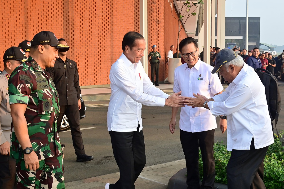 Presiden Joko Widodo hari ini akan meresmikan pelaksanaan Inpres Jalan Daerah di Provinsi Sulawesi Tengah.