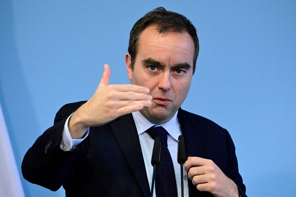 Menteri Pertahanan Prancis Sebastien Lecornu 