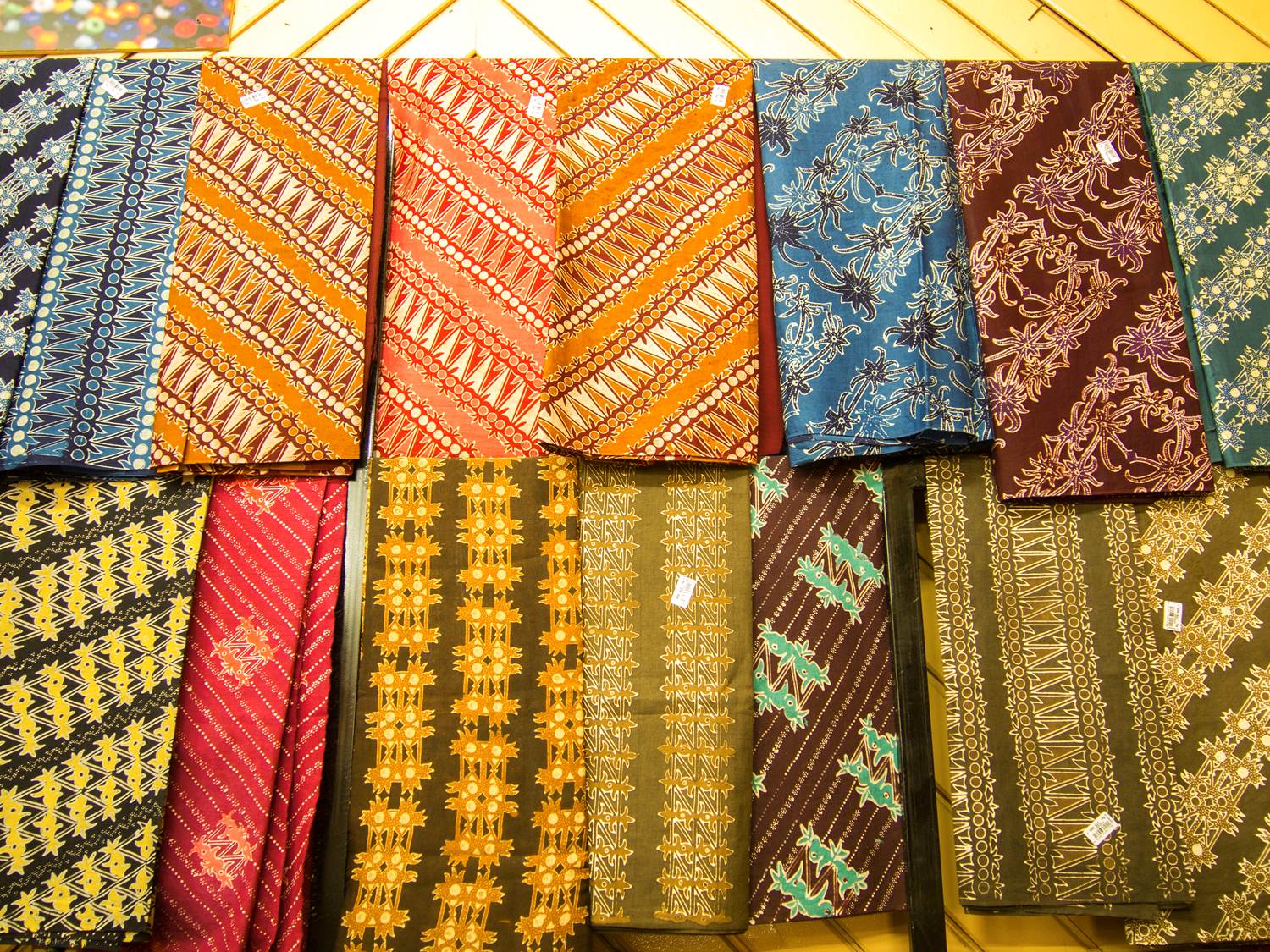 Batik Wakaroros, budaya asli masyarakat Kutai Timur, Kalimantan Timur.