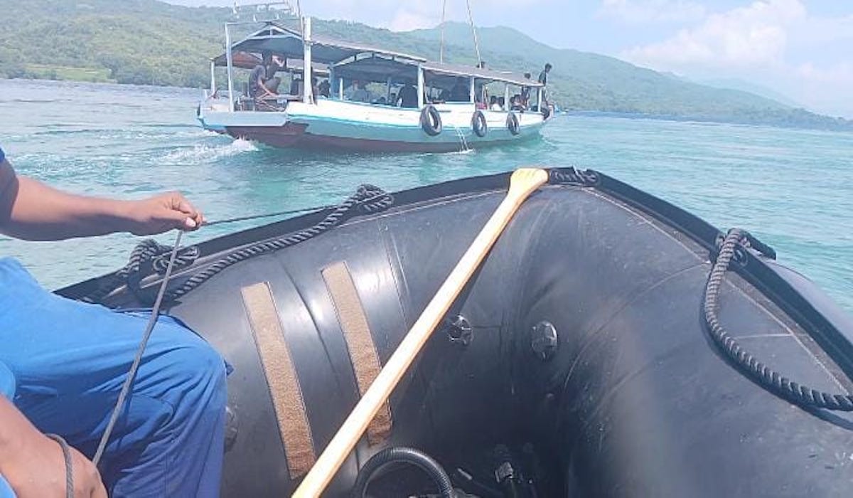 Rombongan tim peziarah alami mesin kapal mati di tengah laut arus Gonsalu Pante Pallo, rabu ( 27/3).