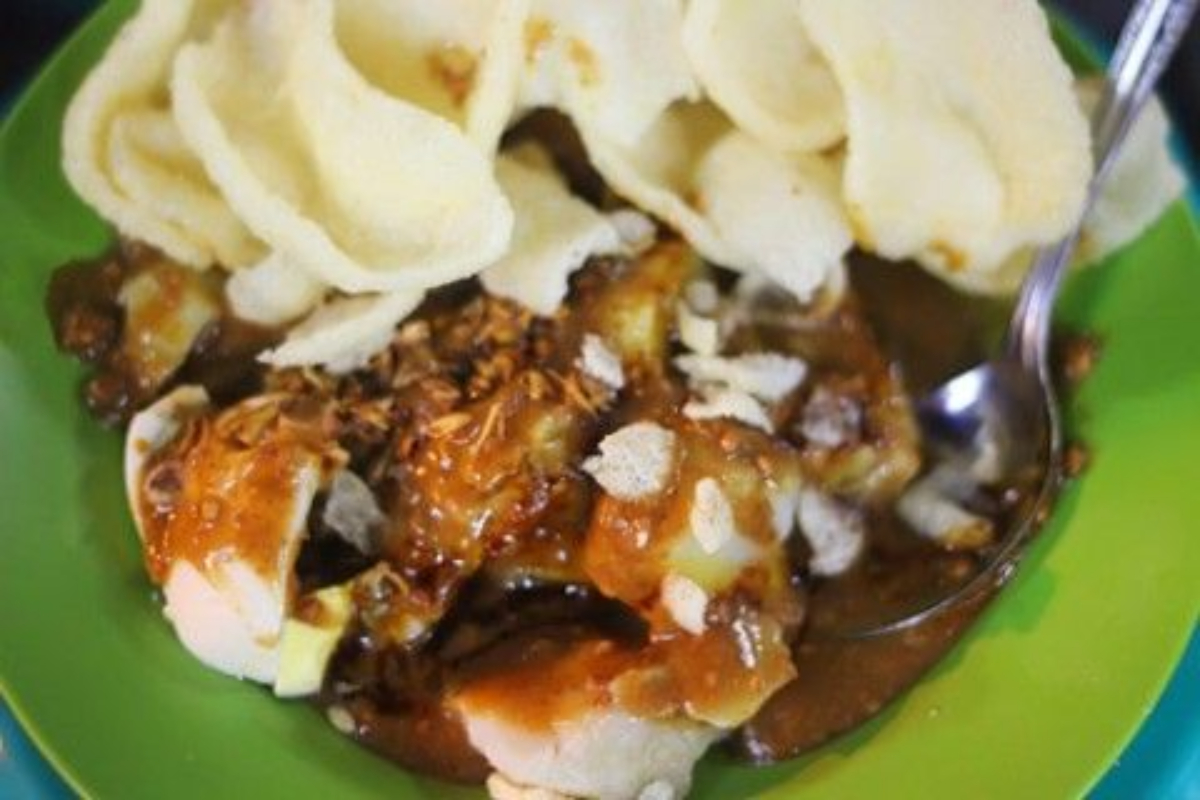 Doclang, menjadi salah satu makanan khas Bogor yang sangat melegenda dan banyak dicari oleh wisatawan dari luar kota