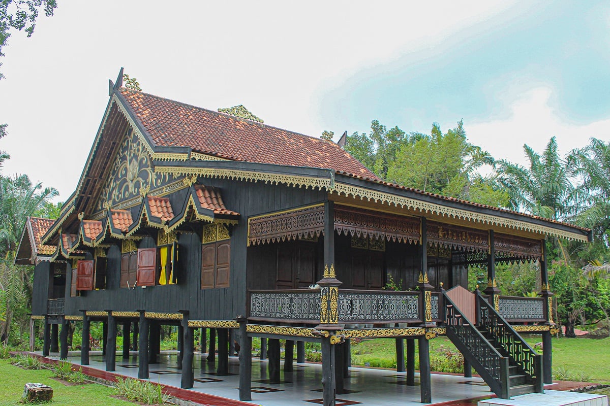 Rumah Adat Jambi