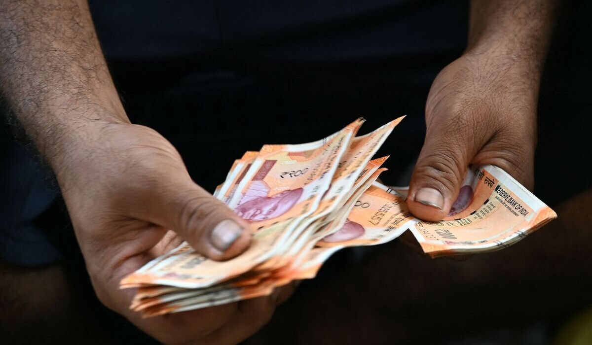 Mata uang India, Rupee.