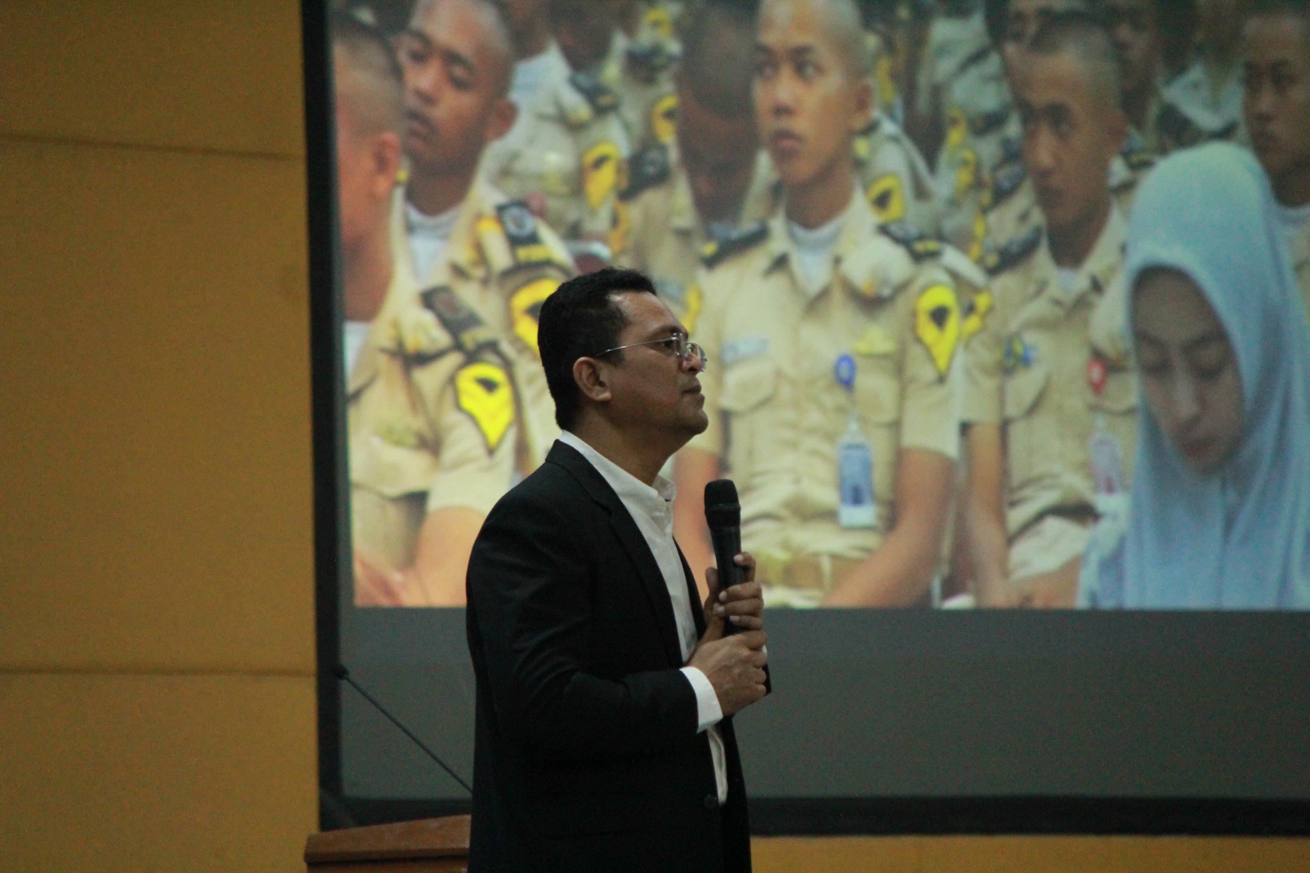 Penamat Maritim IKAL Strategic Centre Marcellus Hakeng Jayawibawa