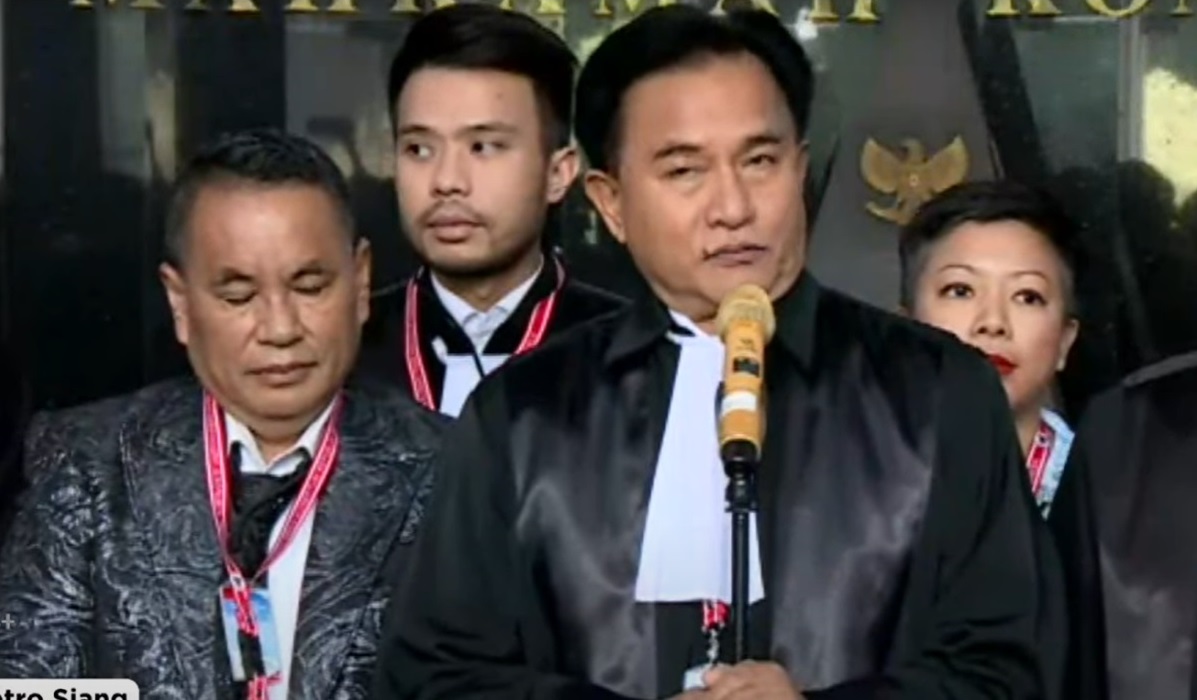 Yusril Ihza Mahendra menilai permohonan Anies Baswedan dan Muhaimin Iskandar dalam sidang PHPU lebih banyak narasi.