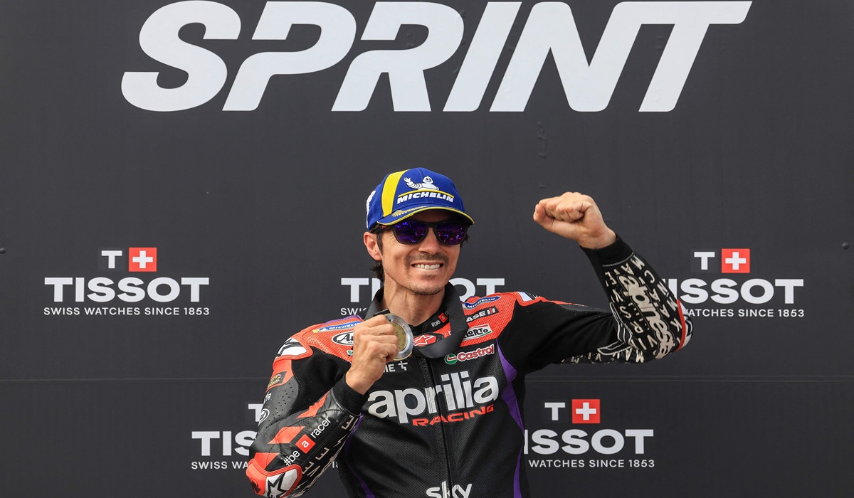 Pembalap Aprilia Maverick Vinales usai menjadi juara di sprint race GP Portugal.
