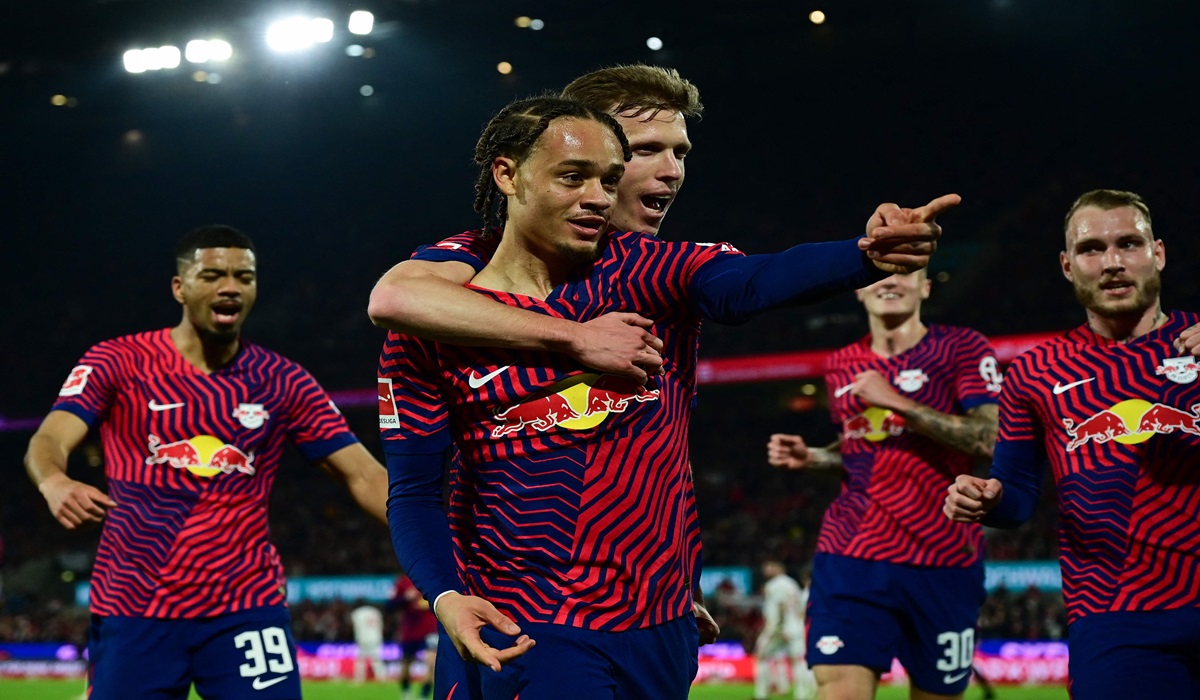 Para pemain RB Leipzig melakukan selebrasi usai mencetak gol ke gawang Cologne di laga Bundesliga.