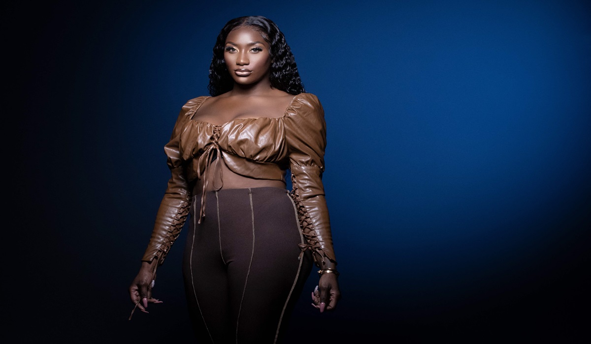 Penyanyi Prancis Aya Nakamura