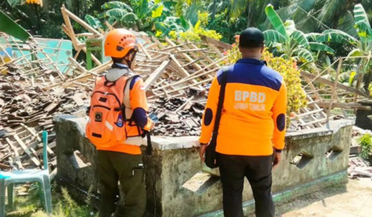 Tim BPBD Jatim di Pulau Bawean pascagempa Tuban.