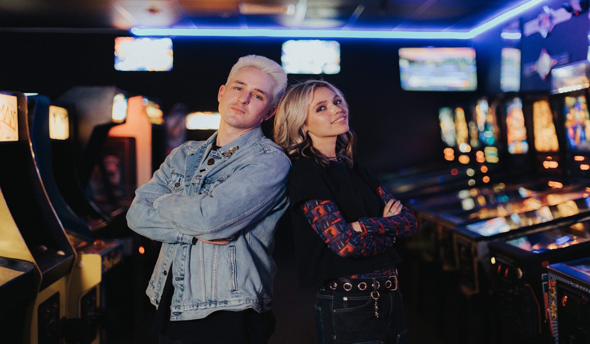 Vaultboy bersama Salem Ilese