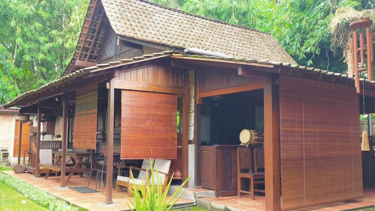 rumah adat suku osing