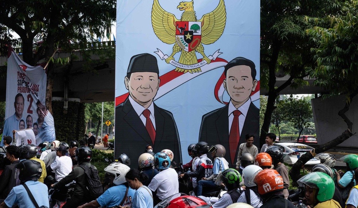 Baliho Prabowo-Gibran di Surakarta, Jawa Tengah.