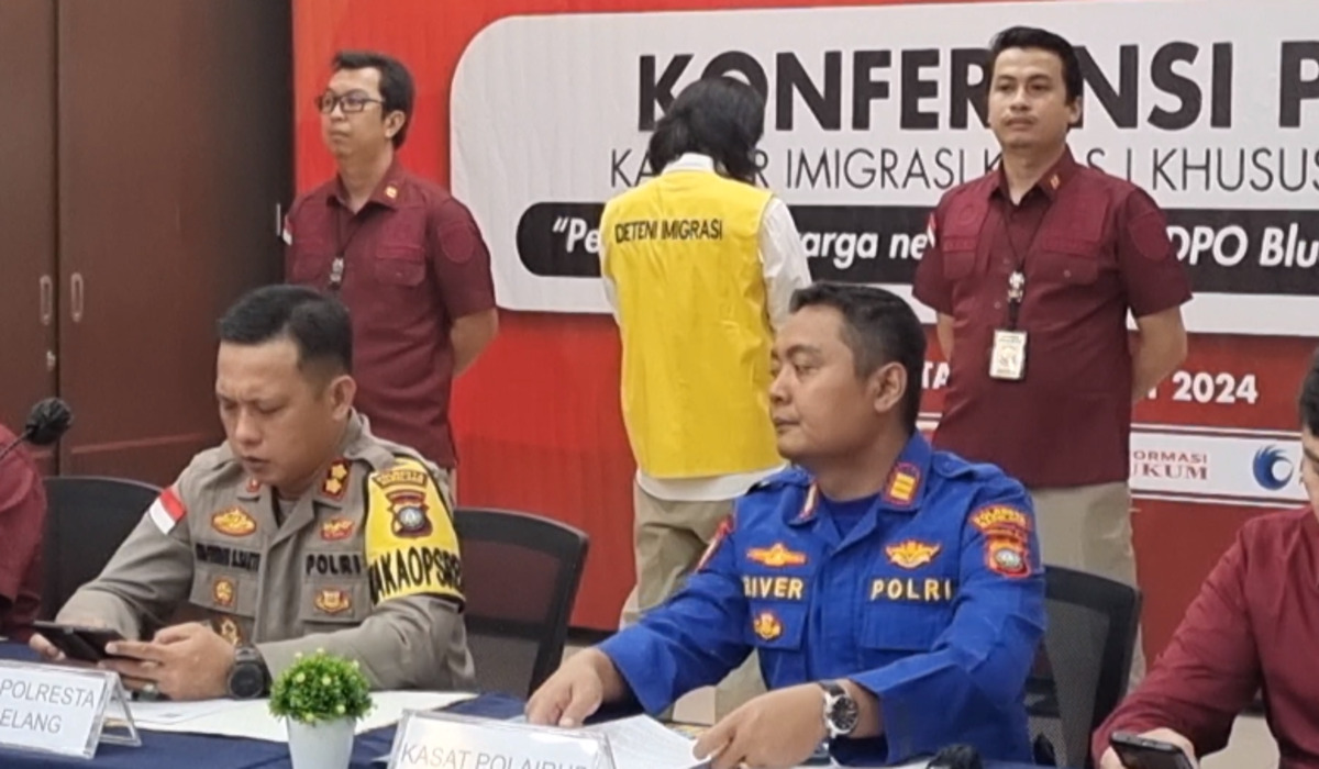 Yusuke Yamazaki, seorang Warga Negara Asing (WNA) Jepang yang menjadi buronan atau Daftar Pencarian Orang (DPO) Interpol.