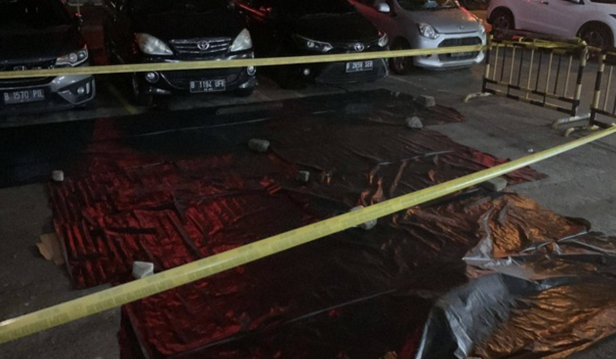 Bunuh diri sekeluarga di Apartemen Teluk Intan