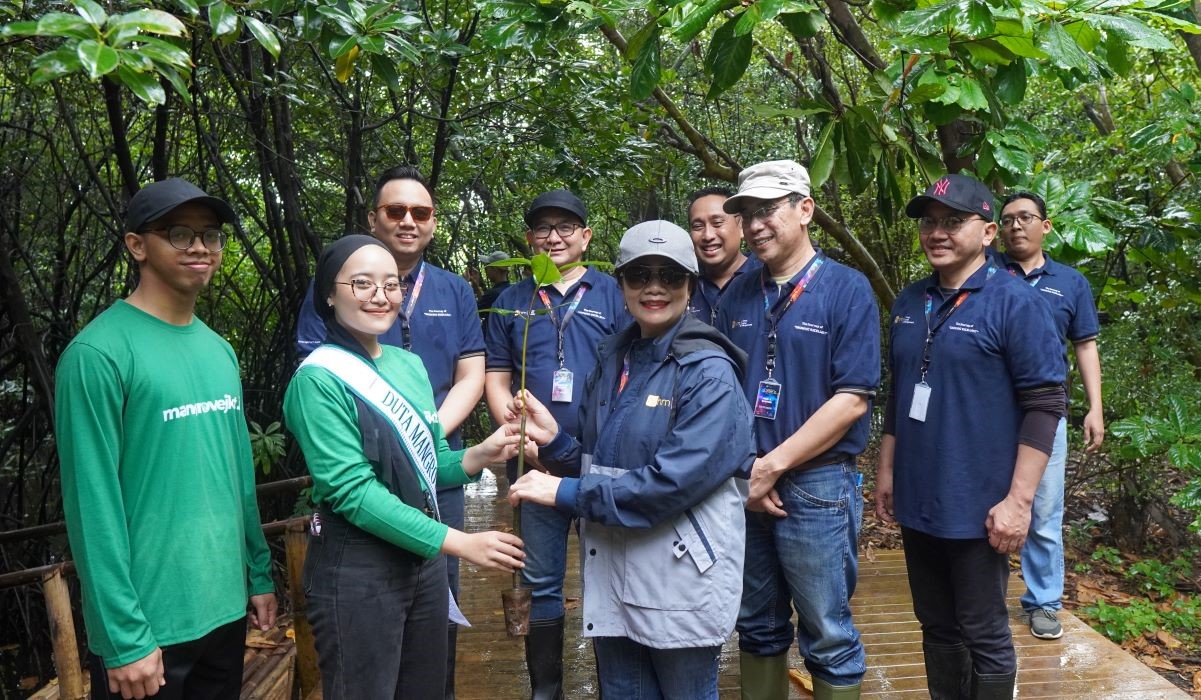 Inisiatif lingkungan yang bernama Tree for a LIFE oleh Sango Hotel Management (SHM)