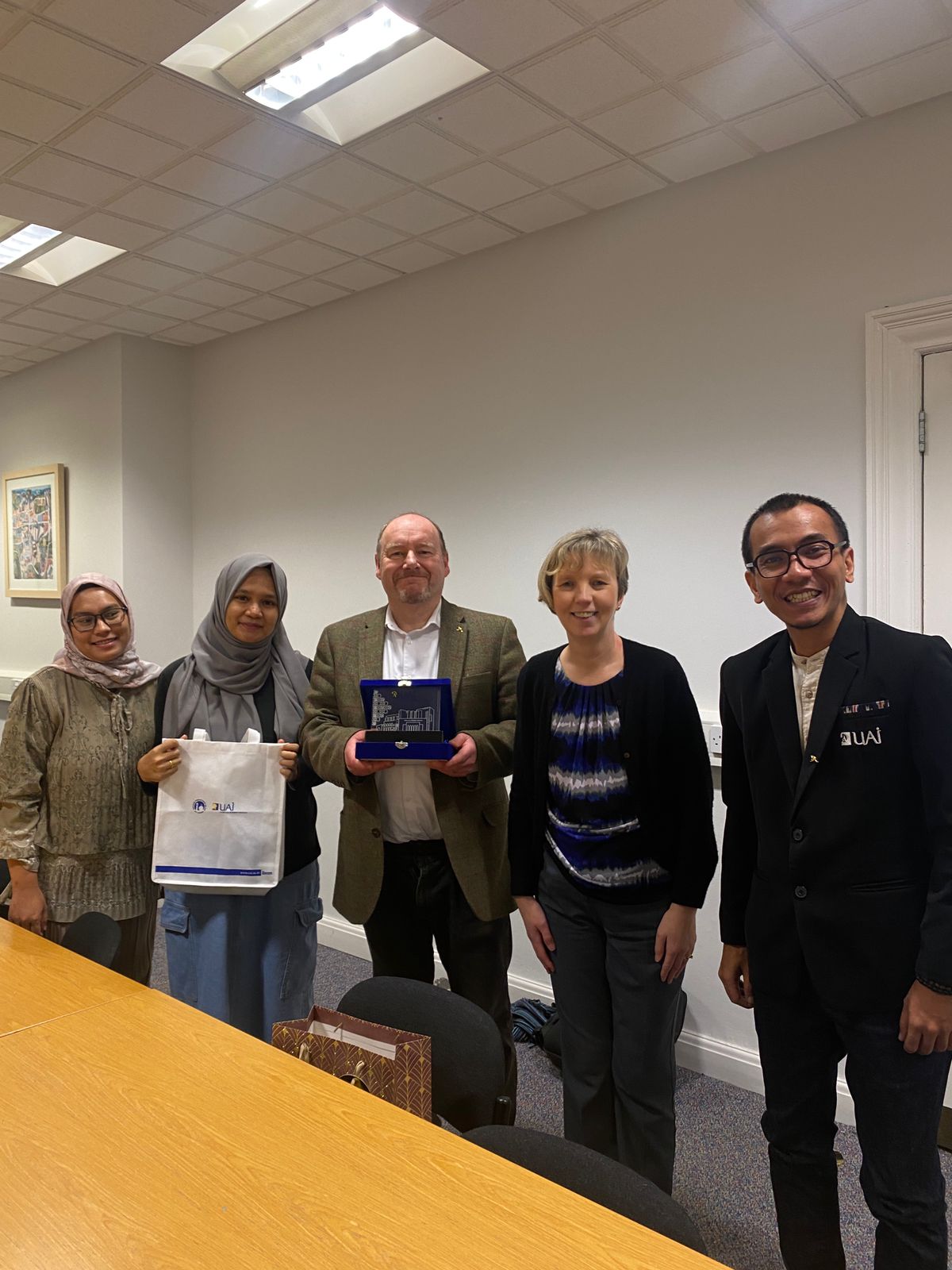 KUNJUNGAN DOSEN MUDA UAI: Implementasi hibah bertajuk UK-ID Disability Inclusion Partnership Grant dari British Council Indonesia.