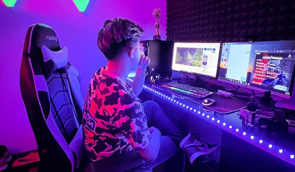 Feri Irawan alias Fenrir Dongkak.