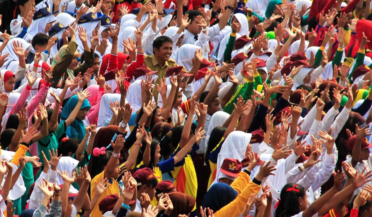 Olah raga ringan untuk mencegah penyebaran penyakit kulit, diare, dan filariasis atau penyakit kaki gajah