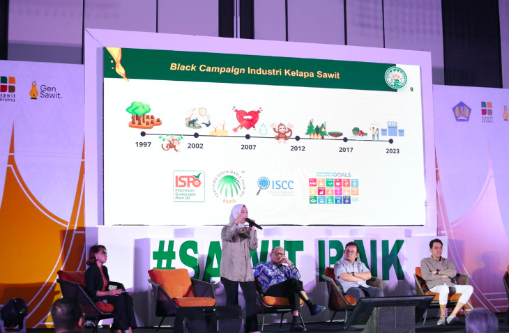 Acara GenSawit Talkshow Padang di Hotel Santika, Padang, Sumatera Barat, Kamis (21/3).