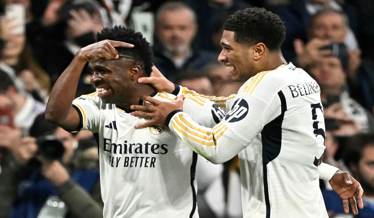 Duo bintang Real Madrid Vinicius Junior dan Jude Bellingham melakukan selebrasi usai mencetak gol ke gawang RB Leizpig.