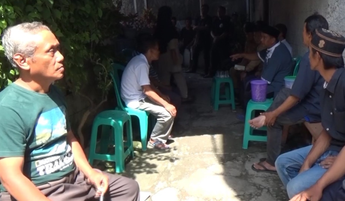 Rumah korban meninggal dunia dalam kecelakaan di tol Cipali.