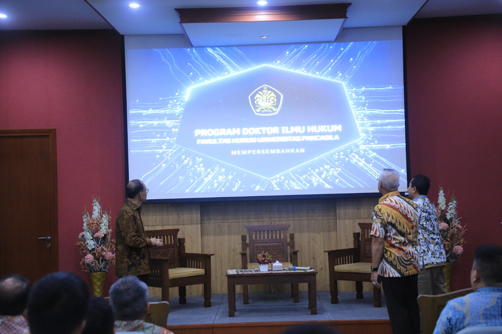 Penerbitan jurnal Program Doktor Ilmu Hukum (PDIH) Pancasila Law Review.