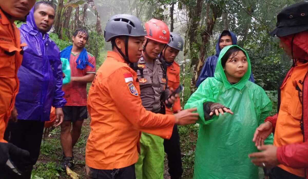 Tim SAR gabungan akhirnya menemukan pendaki yang sempat dilaporkan tersesat di Gunung Batukaru, Tabanan, Bali, 4 Maret 2024.