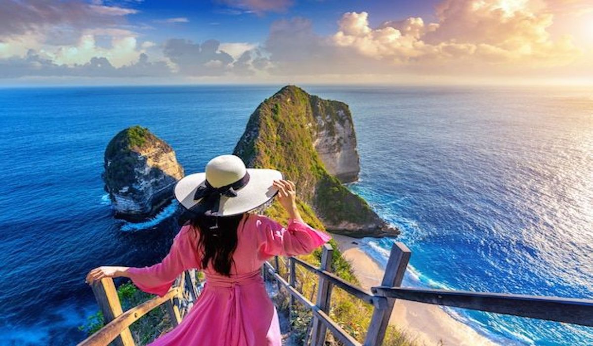 Solusi koneksifitas saat traveling ke luar negeri