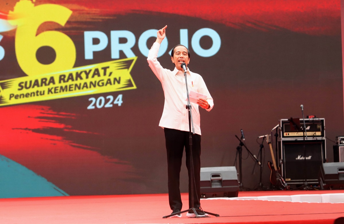 Anggota Komisi II DPR Mardani Ali Sera menilai bukan kewenangan Presiden Jokowi dalam menentukan kepala otoritas kawasan aglomerasi.